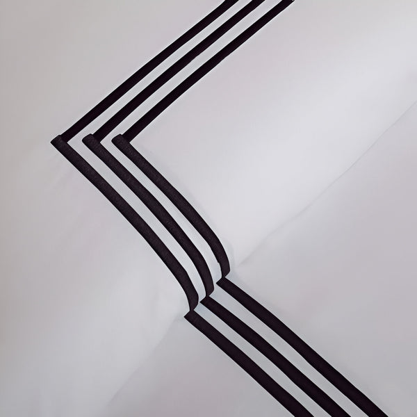 #Blackborder