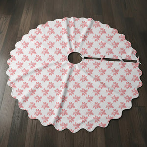 Delicate Leaf Seamless Pattern Christmas Tree Skirt