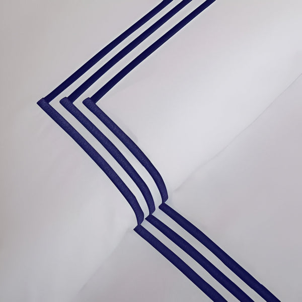 #NavyBlueborder