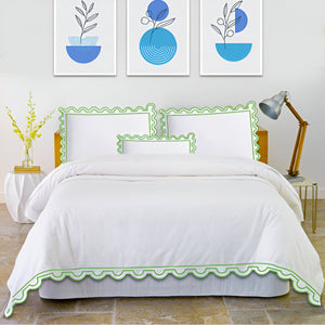 #ParrotGreenborder