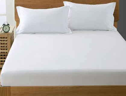How to Put a Fitted Sheet on a King Sized Bed