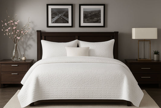 Bedspreads, Quilts & Coverlets
