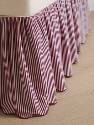 #whiteburgundystripe
