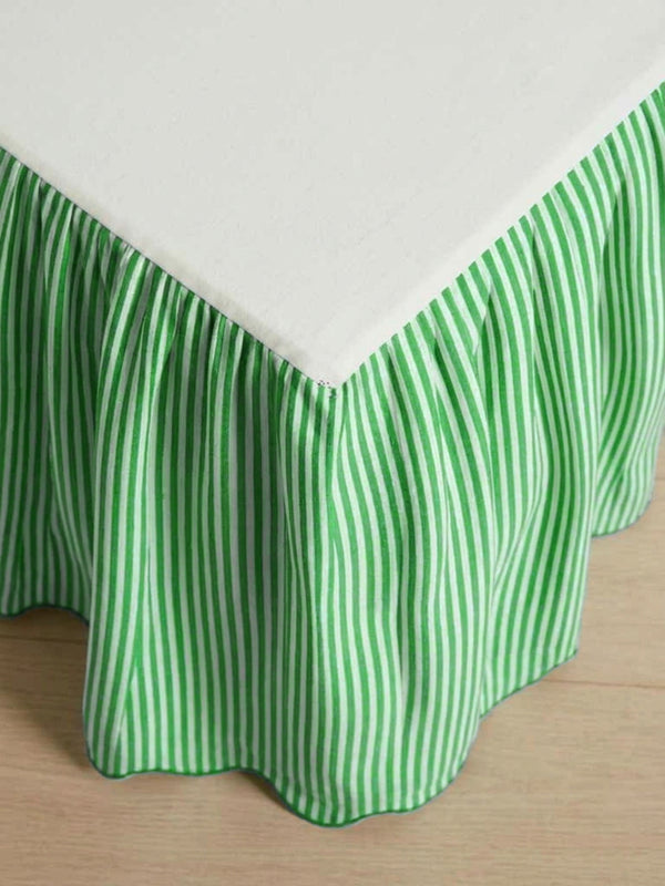 #whitegreenstripe