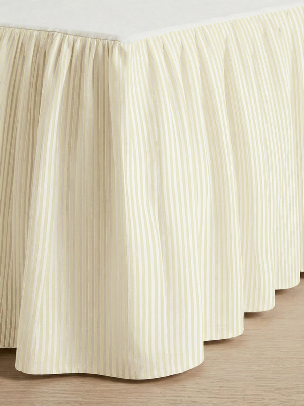 #whiteivorystripe