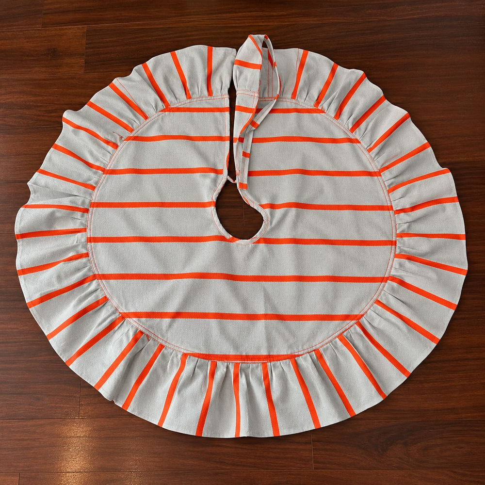 Minimalist Stripe Ruffled Tree Skirt