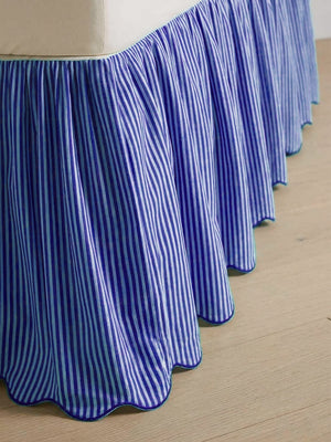 #whitenavybluestripe