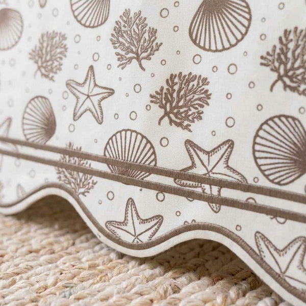 #taupe