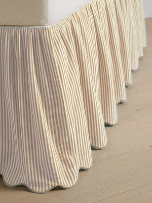 #whitetaupestripe