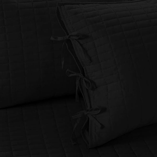 #blacksolid