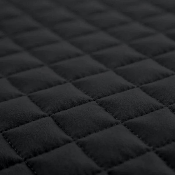 #blacksolid