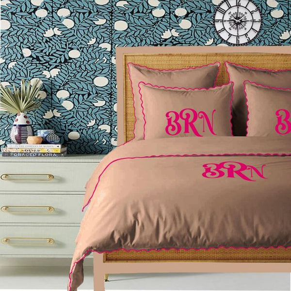 #HotPinkborder