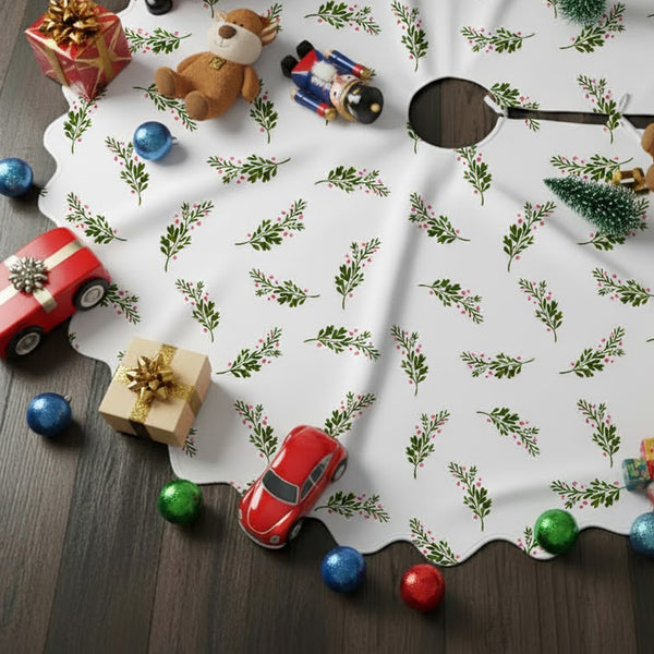 Leaf & Berry Pattern Christmas Tree Skirt