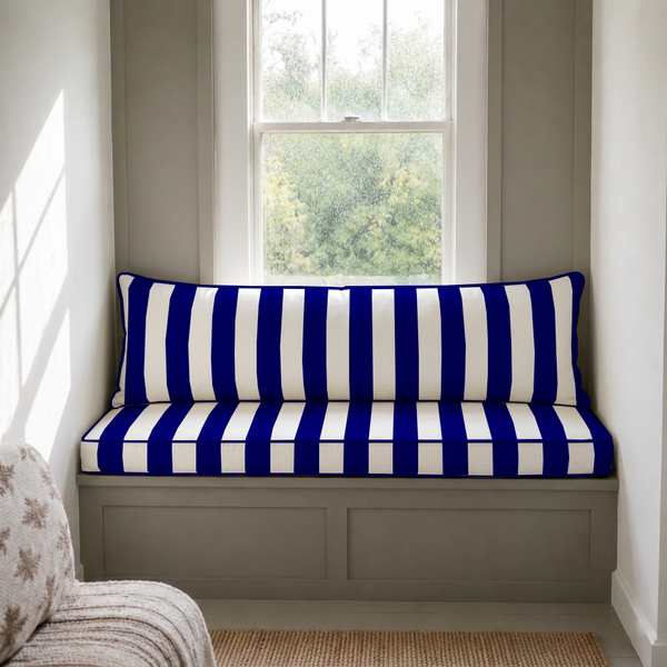#whitenavybluestripe