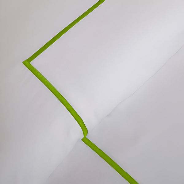 #ParrotGreenborder