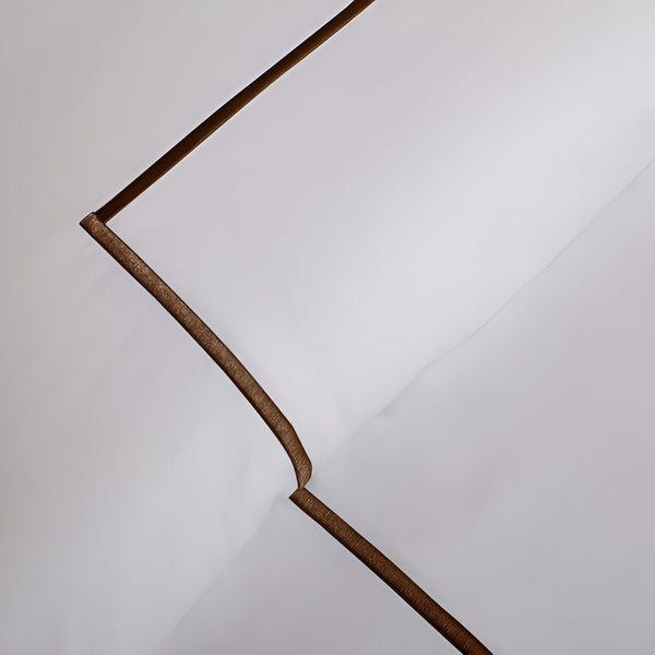 #Taupeborder