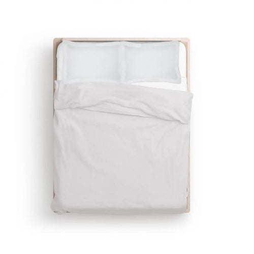 #whitesolid