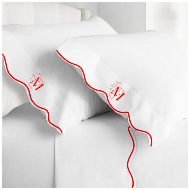 red-400tc-cotton-scallop-monogram-sheet-set
