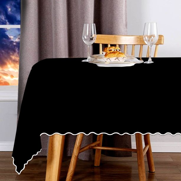 white-black-cotton-solid-table-cloth-scallop-border